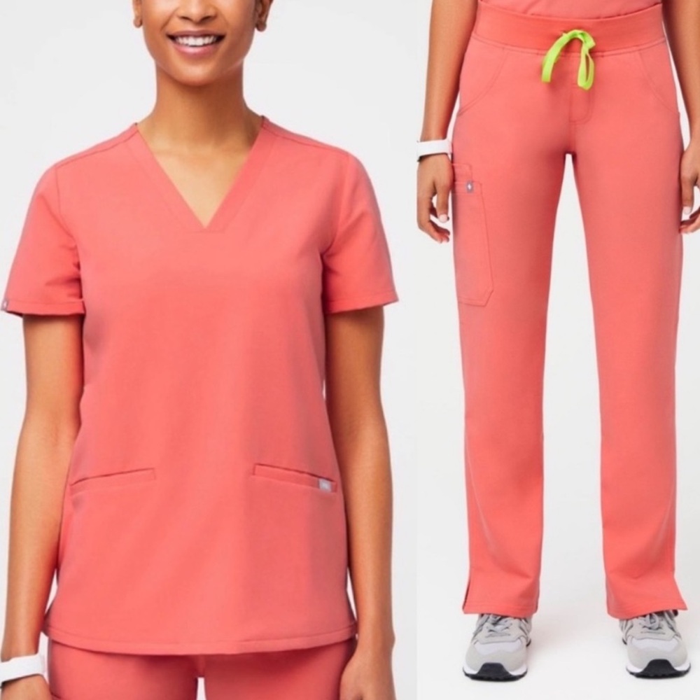 Figs Scrub Pants Shocking Coral Limited Edition. Size Small. Excellent condition